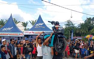 Main Dealer PT Alfa Sorpii menggelar Acara Bakti Nusa Bersama Yamaha Gear 125 di Rokan Hulu (foto/ist)